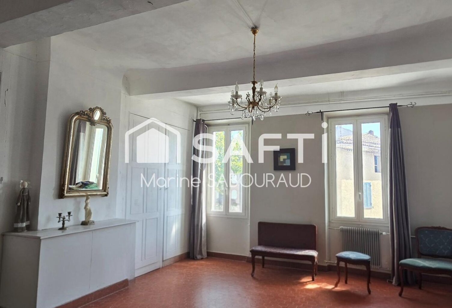 Maison de caractère de 192 m² avec local commercial et grand garage  Carcès — photo 1