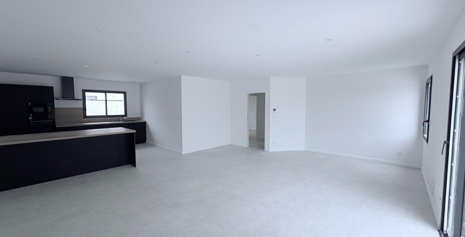 PAVILLON NEUF DE PLAIN PIED 3 CHAMBRES ET GARAGE A AIFFRES ! — photo 1