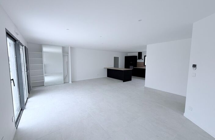 PAVILLON NEUF DE PLAIN PIED 3 CHAMBRES ET GARAGE A AIFFRES ! — photo 4