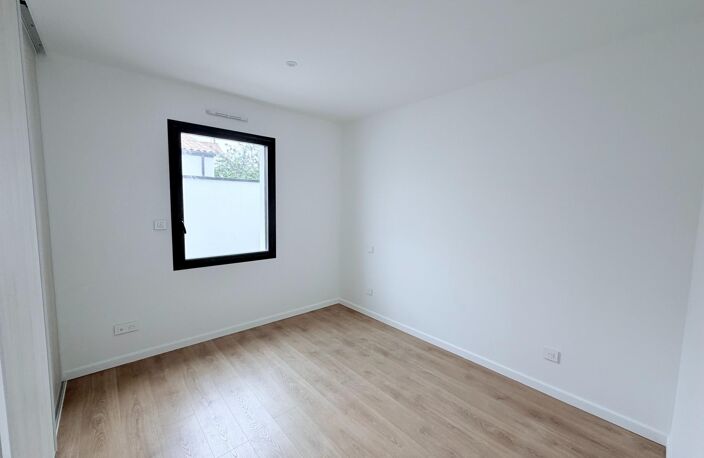 PAVILLON NEUF DE PLAIN PIED 3 CHAMBRES ET GARAGE A AIFFRES ! — photo 5