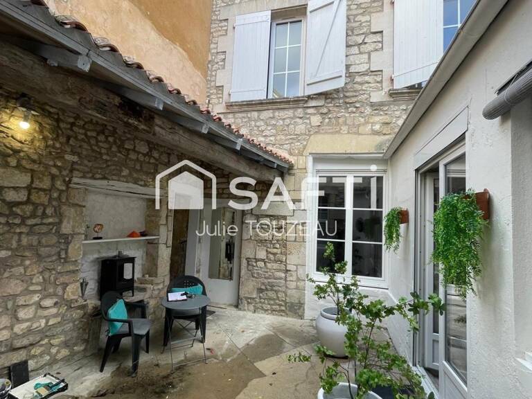 Investissement coup de cœur pour cet immeuble de rapport au charme exceptionnel — photo 1