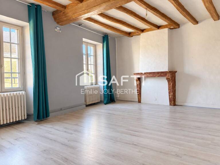 Maison de bourg - 184 m² - A Restaurer En plein cœur de Viré-En-Champagne — photo 1