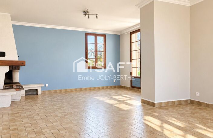 Maison de bourg - 184 m² - A Restaurer En plein cœur de Viré-En-Champagne — photo 3