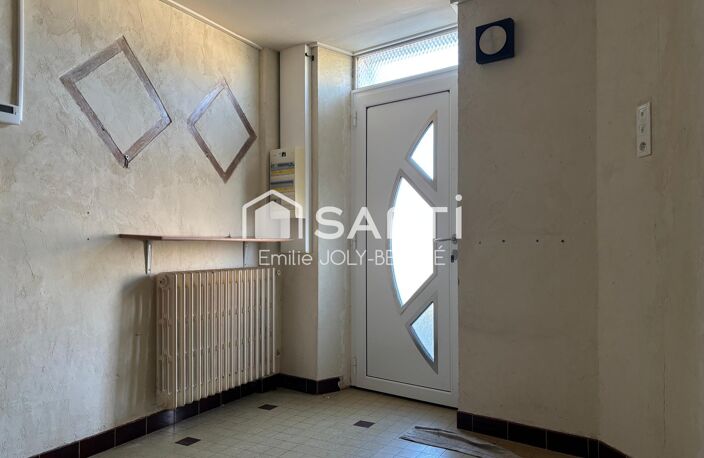 Maison de bourg - 184 m² - A Restaurer En plein cœur de Viré-En-Champagne — photo 5