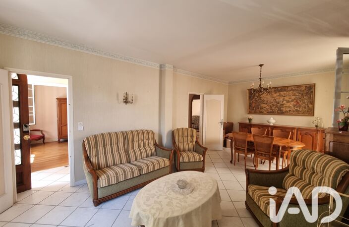 Vente Maison traditionnelle 7 pièces — photo 2