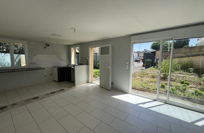 IMMEUBLE DE RAPPORT   2 LOGEMENTS   FORTE RENTABILITÉ POTENT — photo 2