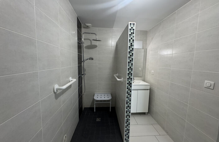 IMMEUBLE DE RAPPORT   2 LOGEMENTS   FORTE RENTABILITÉ POTENT — photo 3