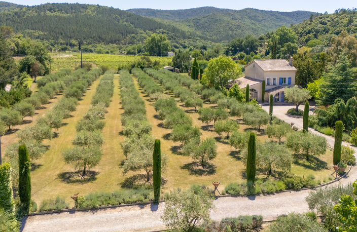 Propriété T7 de 191m2 hab sur terrain 17 573m2 avec piscine et terrain de tennis — photo 3