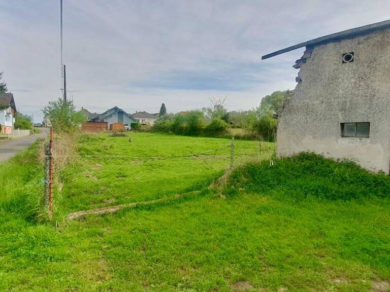 Vente Terrain 1 611 m&sup2; — photo 1