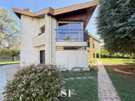 AGEN - VILLA D ARCHITECTE AVEC DOUBLE GARAGE ET JARDIN. — photo 4