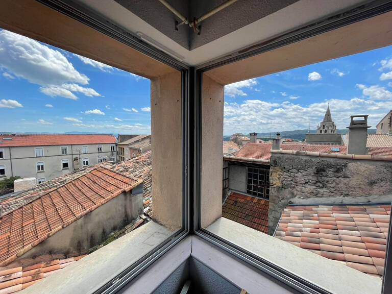 AUBENAS — photo 1