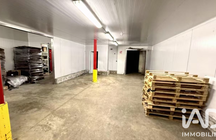 Vente Boutique/Local commercial 1 963 m&sup2; — photo 4