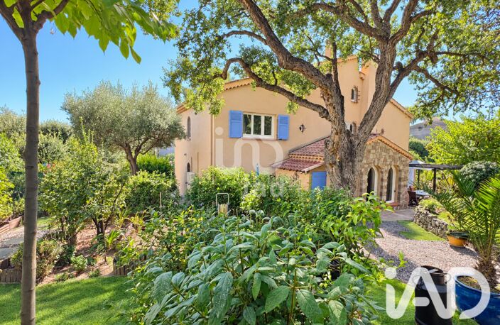 Vente Maison/villa 6 pièces — photo 2