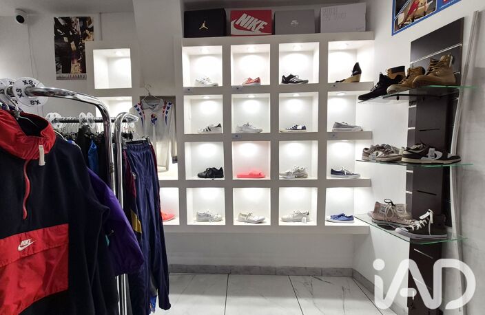Vente Local commercial 58 m&sup2; — photo 2