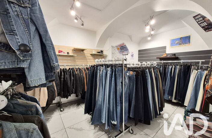 Vente Local commercial 58 m&sup2; — photo 4