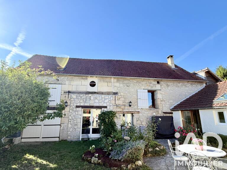 Vente Maison/villa 8 pièces — photo 1