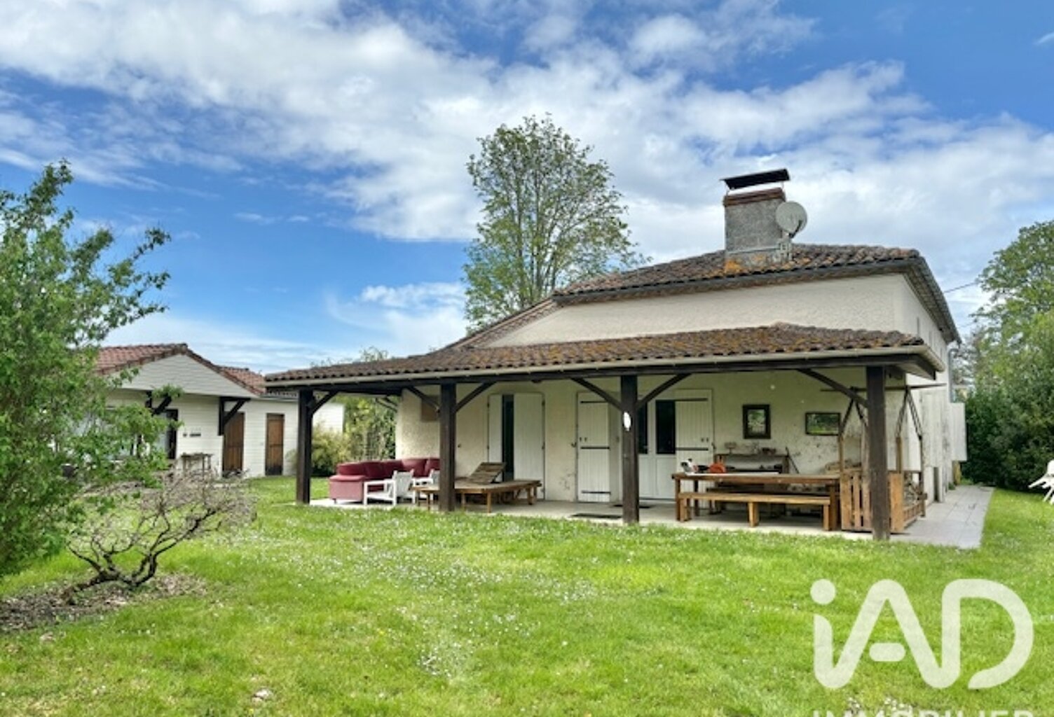 Vente Maison/villa 8 pièces — photo 1