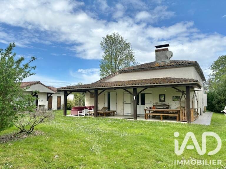 Vente Maison/villa 8 pièces — photo 1