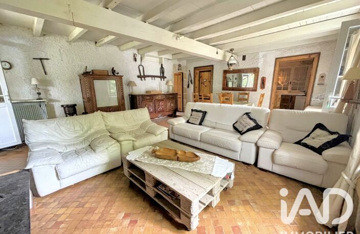 Vente Maison/villa 8 pièces — photo 2