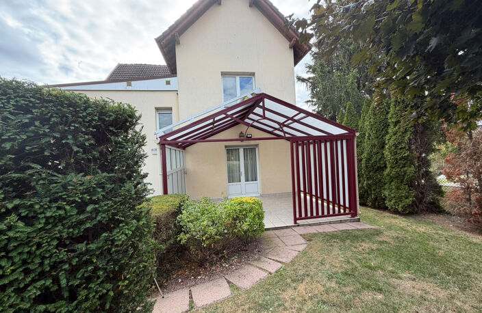 Vente Maison de caractère, 7 pièces avec terrain arboré clos — photo 3