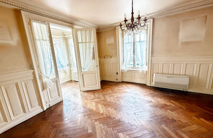 Vente Maison de caractère, 7 pièces avec terrain arboré clos — photo 4