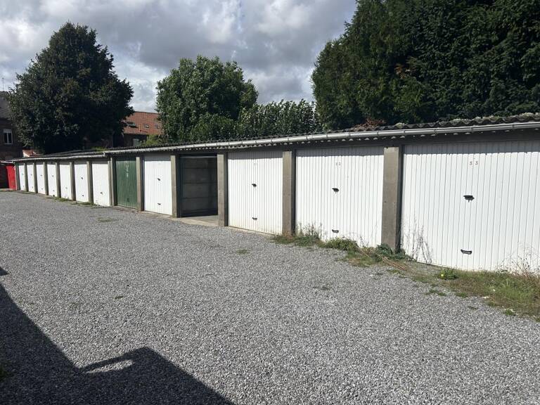 Ensemble de 10 garages A VENDRE. — photo 1