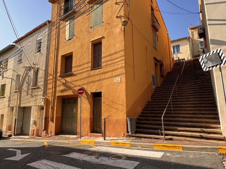 MAISON DE VILLE À DEUX PAS DU PORT — photo 1