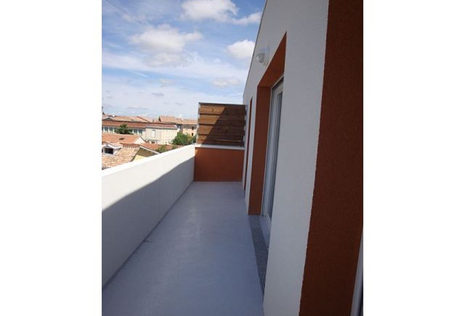 BEGLES Appartement T2 avec balcon et parking — photo 1