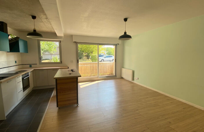 BORDEAUX CAUDERAN APPARTEMENT TYPE 3 AVEC PLACE DE PARKING E — photo 2