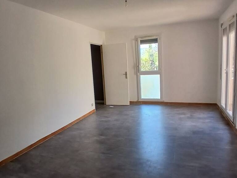 Très bon rapport qualité / prix T4 de 80m² avec terrasse de 6m² au sein d'une petite résidence arborée — photo 1