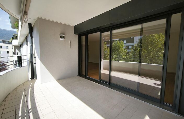 Appartement À Vendre — photo 3