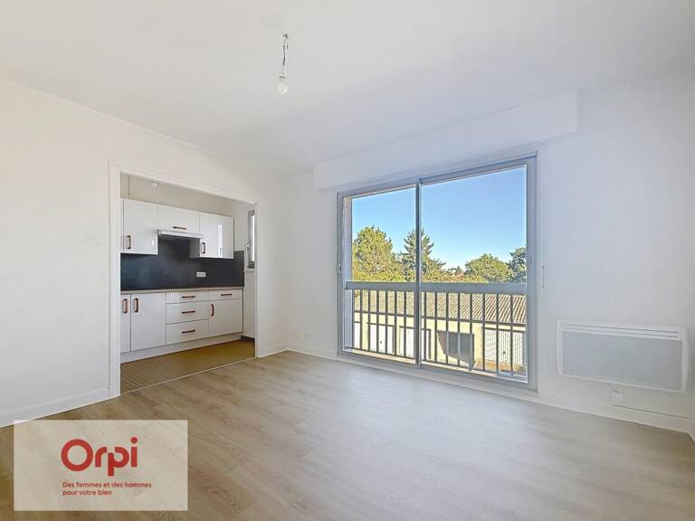 Appartement À Louer — photo 1