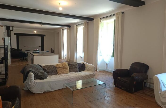 PROPRIETE DE CHARME DE 26 PIECES SUR UN TERRAIN DE 15000 M² — photo 3