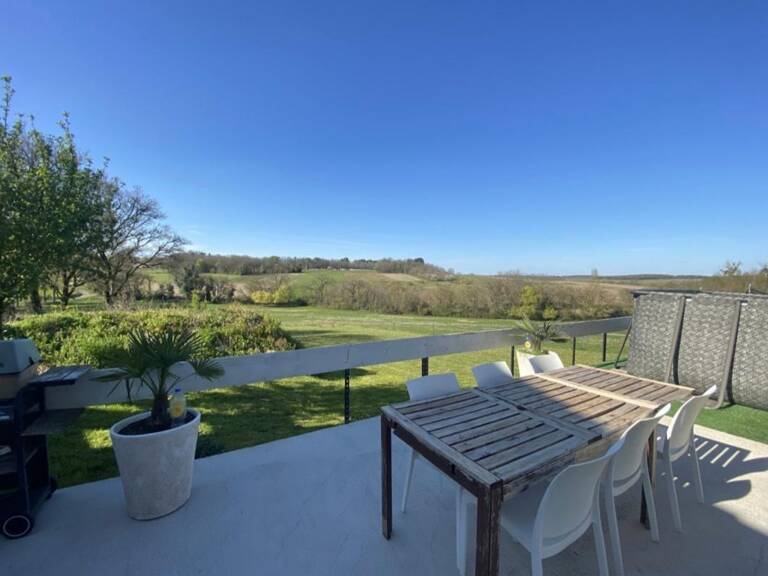   CHARMANT DOMAINE À LINARS – AUTHENTICITÉ, ESPACE & CONFORT !  ✨ — photo 1