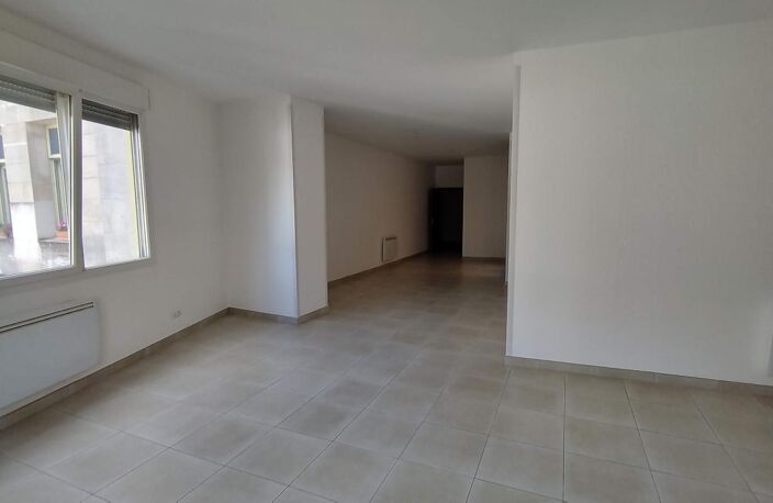 Appartement à vendre 5 pièces de 113 m² - BAR LE DUC - parking - ascenseur — photo 5