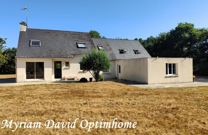 Propriété de 173 m² avec appartement indépendant et 9 000 m² de terrain à 7 mn Rostrenen — photo 2