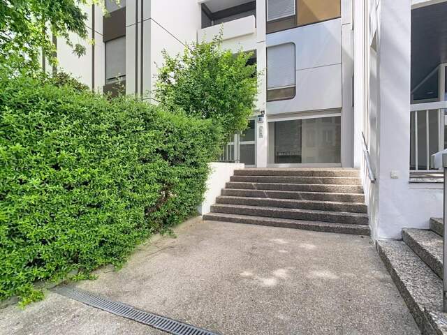 PORTE DOREE - BOIS DE VINCENNES - T4 de près de 75 M² (2 CHAMBRES) + LOGGIA + CAVE + PARKING — photo du bien