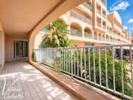 À vendre – Appartement T3 98 m² avec terrasse et 2 garages – Port d’Hyères 83400 — photo 2