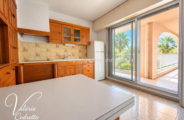À vendre – Appartement T3 98 m² avec terrasse et 2 garages – Port d’Hyères 83400 — photo 3