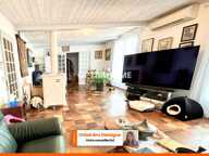Maison familiale de plain-pied avec piscine couverte et vue sur le Pic de Nore – 171 m² – terrain 1 704 m² — photo 3