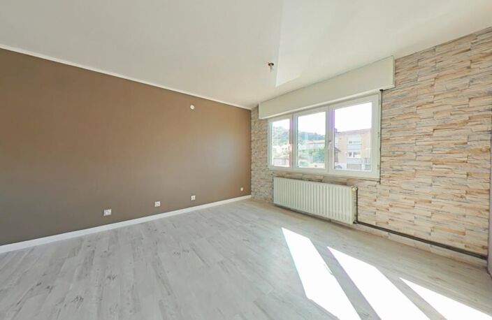 Maison jumelée F5 avec grand terrain – Au calme dans une impasse — photo 4
