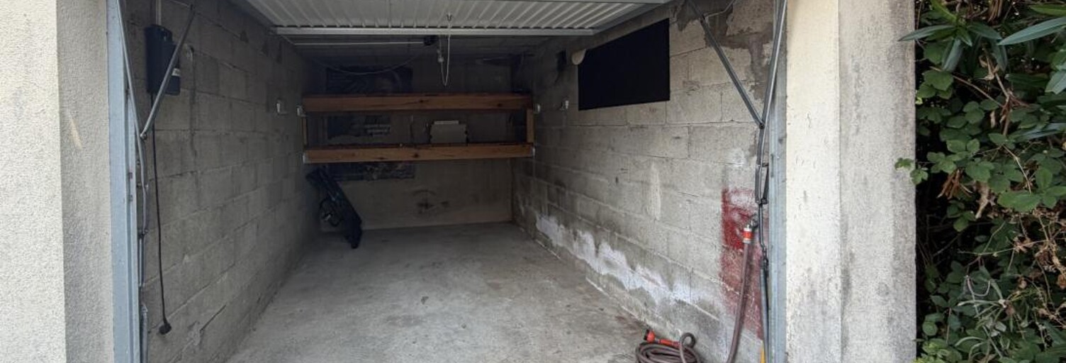Garage  13 m² à louer à Albitreccia (20166)