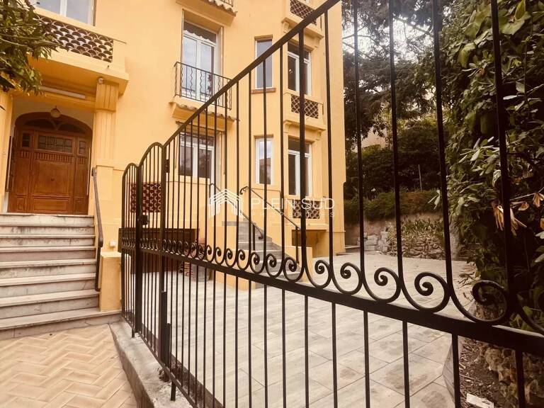 Cannes, superbe appartement 5 pièces. Immeuble Art deco — photo 1