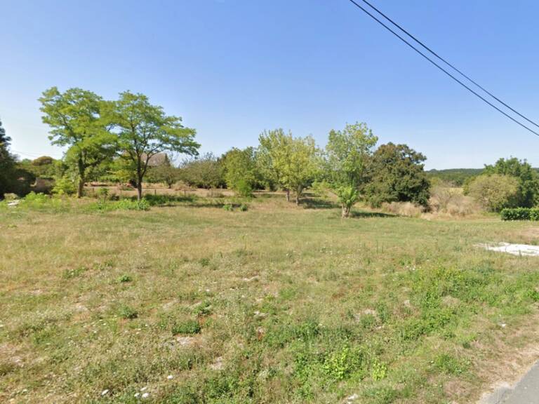 Terrain à bâtir à Ribagnac (24240) — photo 1