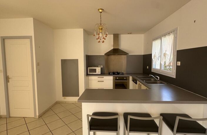 PIZANÇON – À DEUX PAS DE BOURG-DE-PÉAGE – VILLA 4 CHAMBRES AVEC DOUBLE GARAGE — photo 4