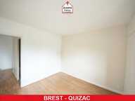 FINISTERE - Brest (29200) - A VENDRE - APPARTEMENT 84M2 - 3 CHAMBRES - BALCON - DRESSING - CUISINE RECENTE - CHAUDIERE RECENTE - CAVE - EXCELLENT DPE C - PROCHE TRAM - BUSINESS SCHOOL - CHU — photo 4
