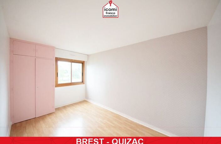 FINISTERE - Brest (29200) - A VENDRE - APPARTEMENT 84M2 - 3 CHAMBRES - BALCON - DRESSING - CUISINE RECENTE - CHAUDIERE RECENTE - CAVE - EXCELLENT DPE C - PROCHE TRAM - BUSINESS SCHOOL - CHU — photo 5