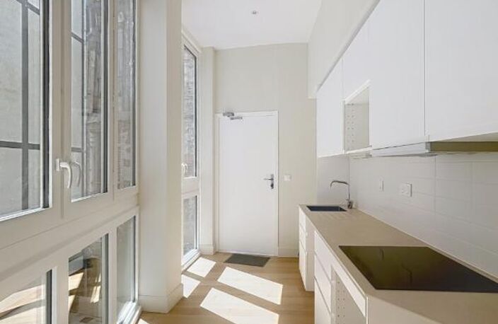 Location magnifique T4 neuf ( 95.10 m² )  quartier Carmes — photo 2
