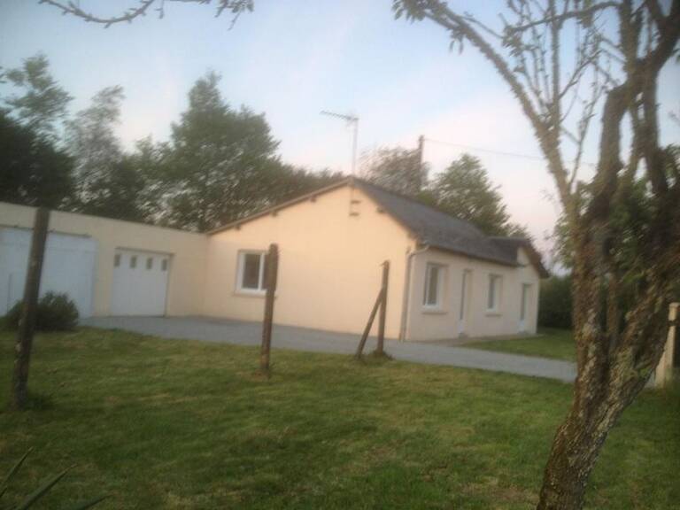 Maison de 87m2 à louer sur Domalain — photo 1