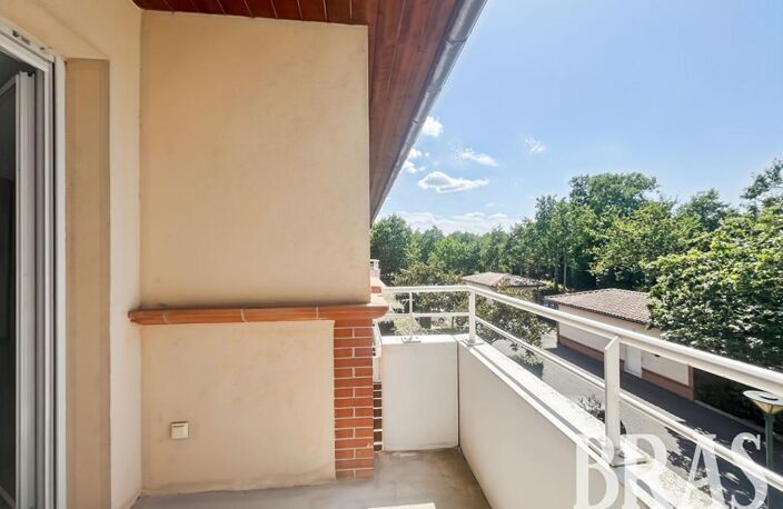 CARQUEFOU - T2 avec balcon dans une résidence sécurisée avec piscine — photo 5